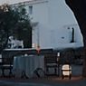 Santa & Cole Cesta Exterior Lampe de table noir - produit en situation