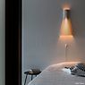 Secto Design Secto 4230, lámpara de pared abedul - natural - ejemplo de uso previsto