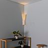 Secto Design Secto 4237, lámpara de pared abedul natural - ejemplo de uso previsto