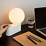 Tala Alumina Applique/Lampe de table saphir - produit en situation