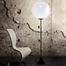 Tom Dixon Opal Lampadaire LED commutable - produit en situation