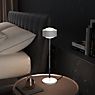 Top Light Puk Maxx Eye Table, lámpara de sobremesa LED blanco mate/cromo - 37 cm - ejemplo de uso previsto