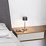 Zafferano Olivia Lampe rechargeable LED gris foncé - 20 cm - produit en situation